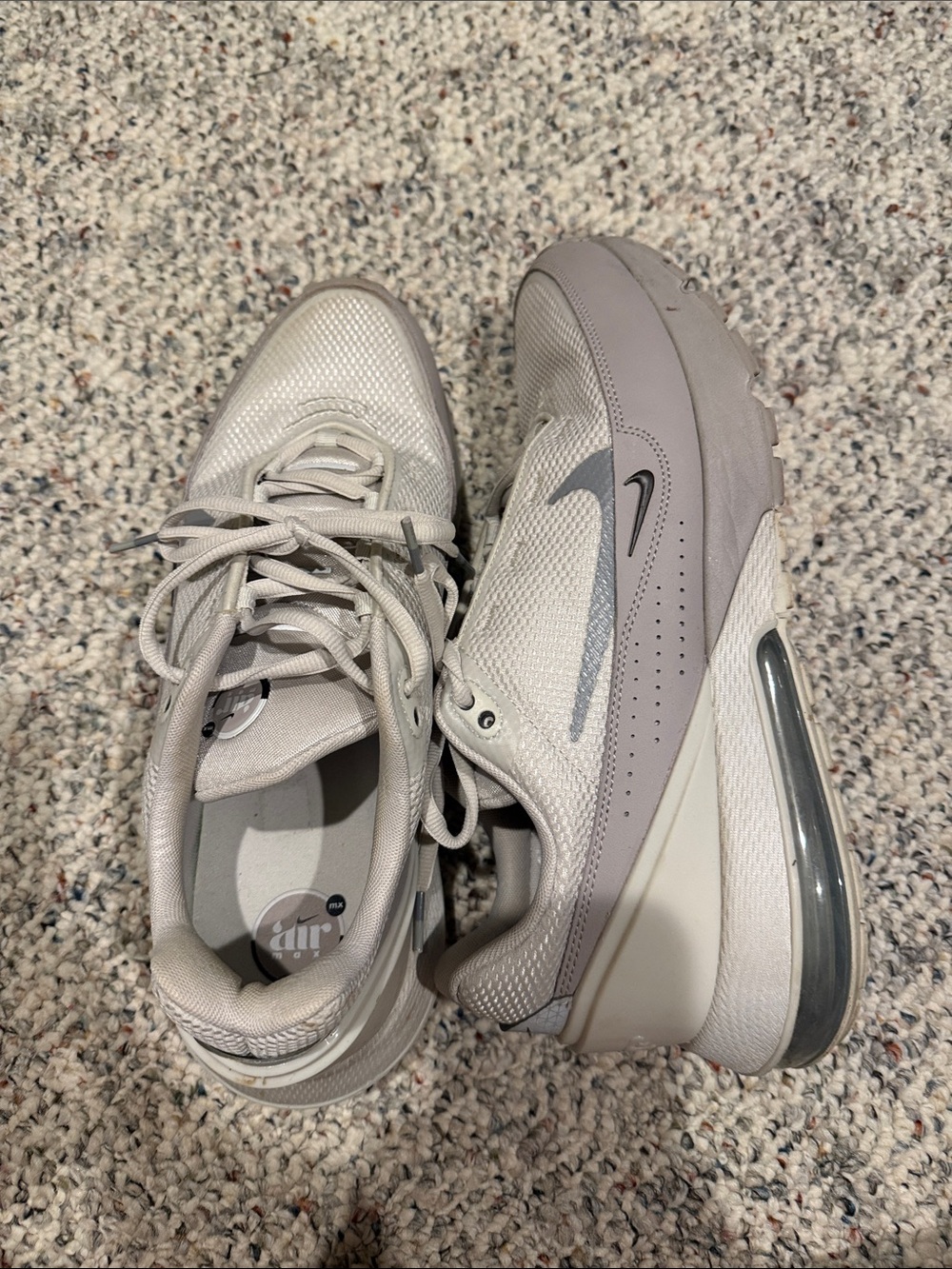 Nike mens Air Max Trainer in Light Taupe and Off-White